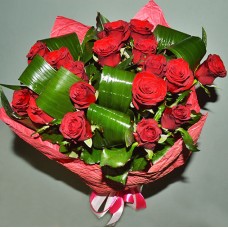 17 red roses to a height of 60 cm 